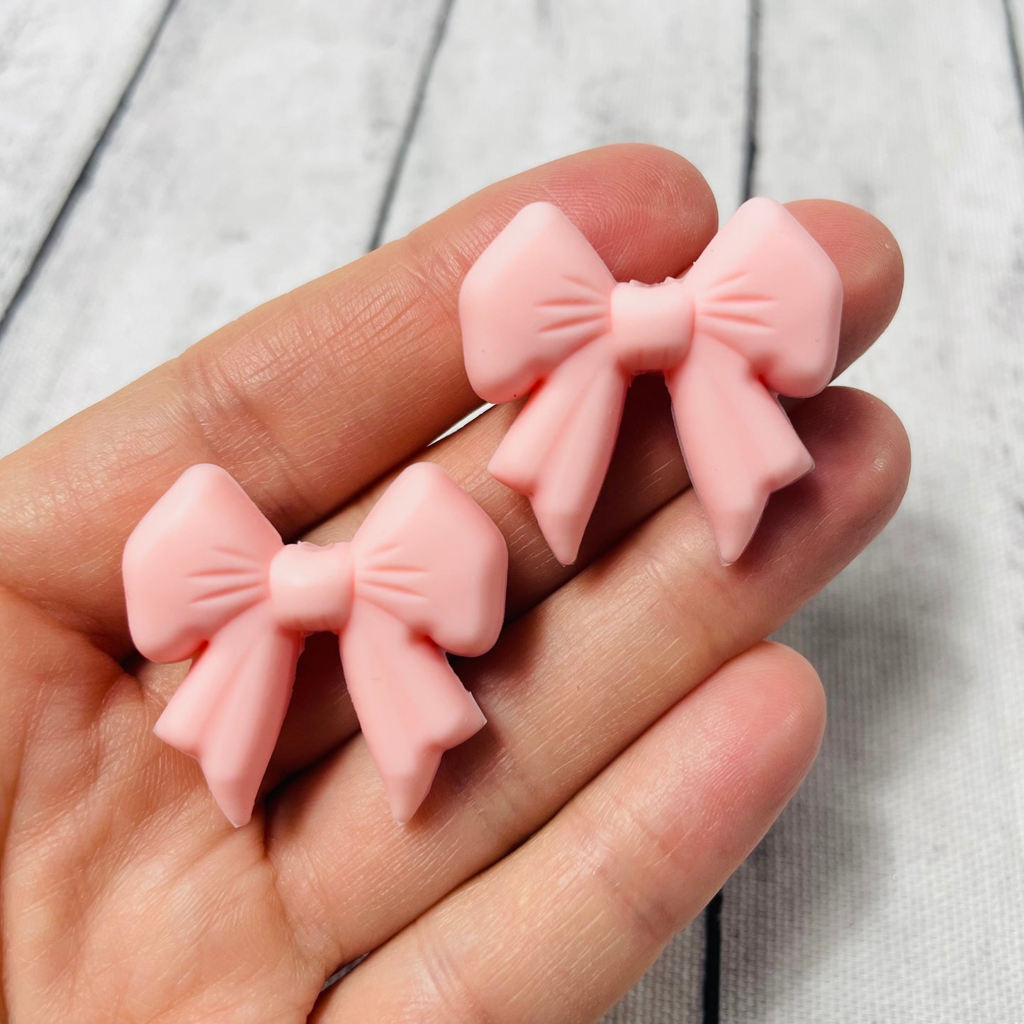 Light Pink Bow Focal Bead