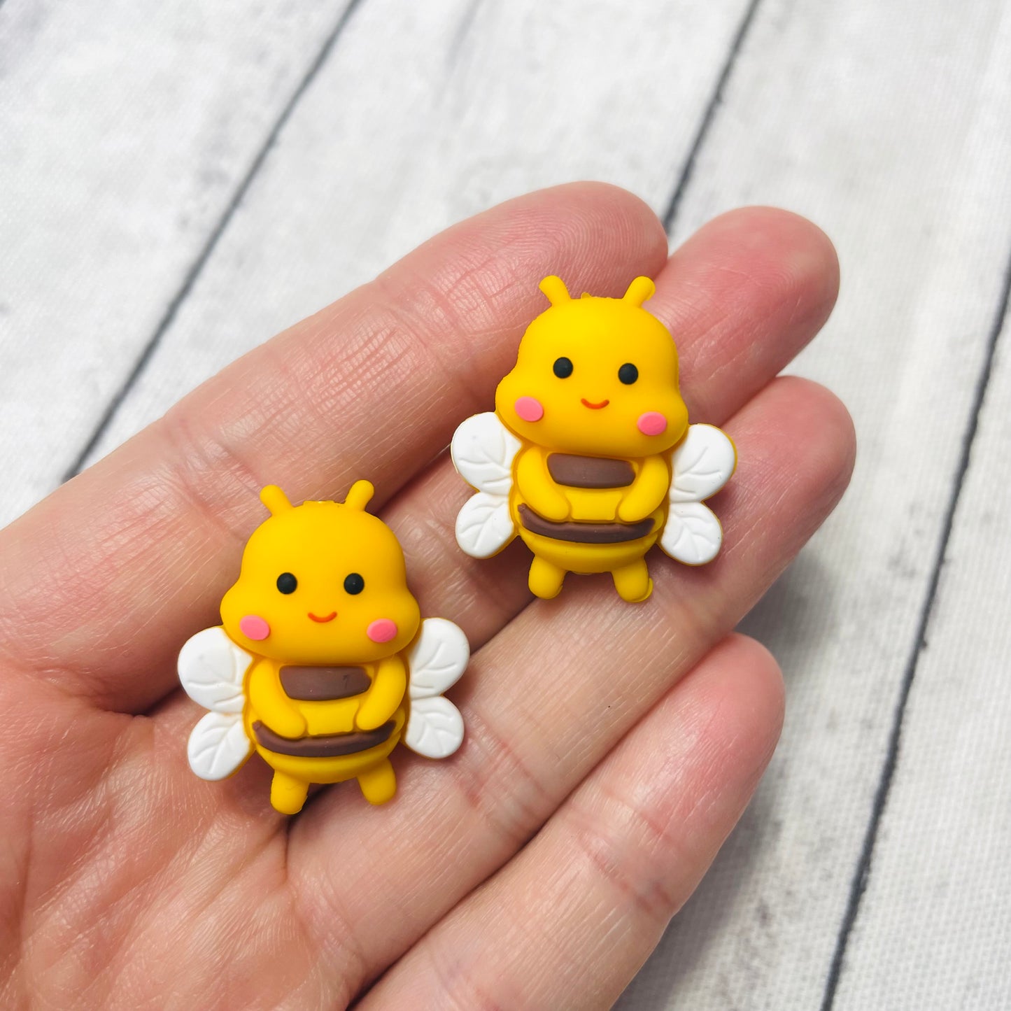 3D Bumble Bee Silicone Focal Bead