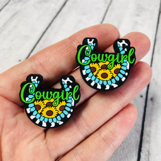 1 Cowgirl Focal Bead - Green