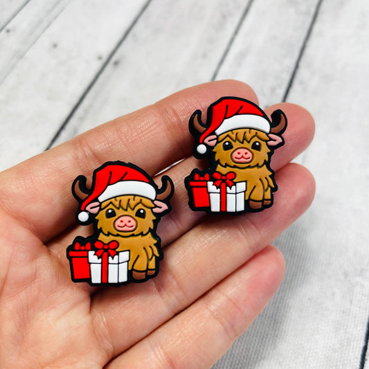 Christmas Highland Cow with Gift Silicone Focal Bead