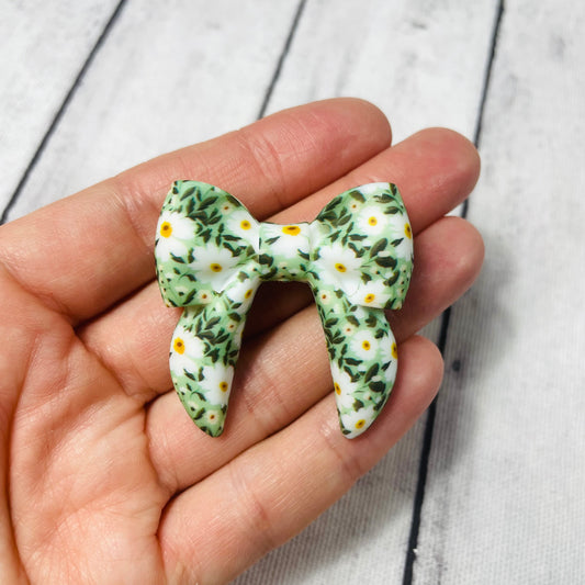 Green Floral 3D Bow Silicone Focal Bead