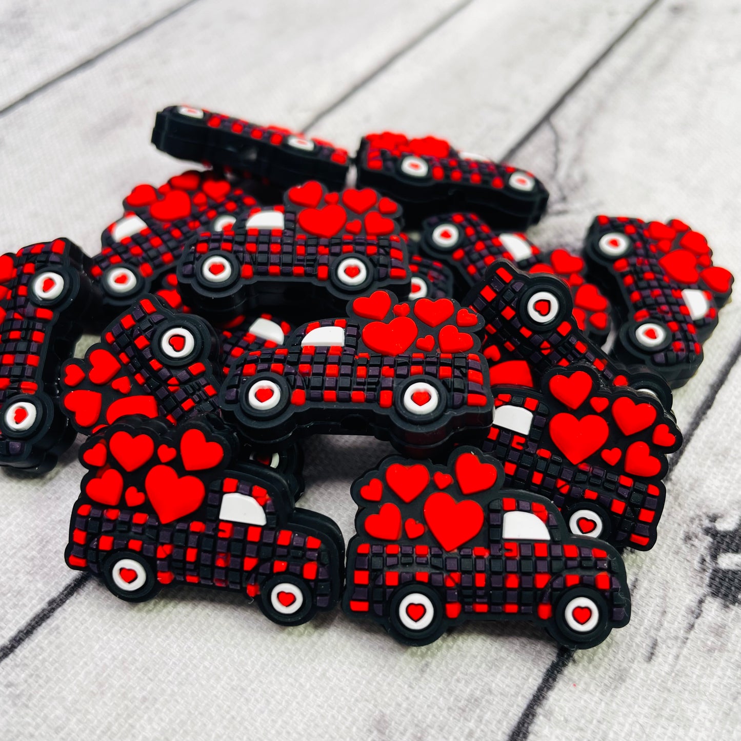 Plaid Heart Truck Silicone Focal Bead