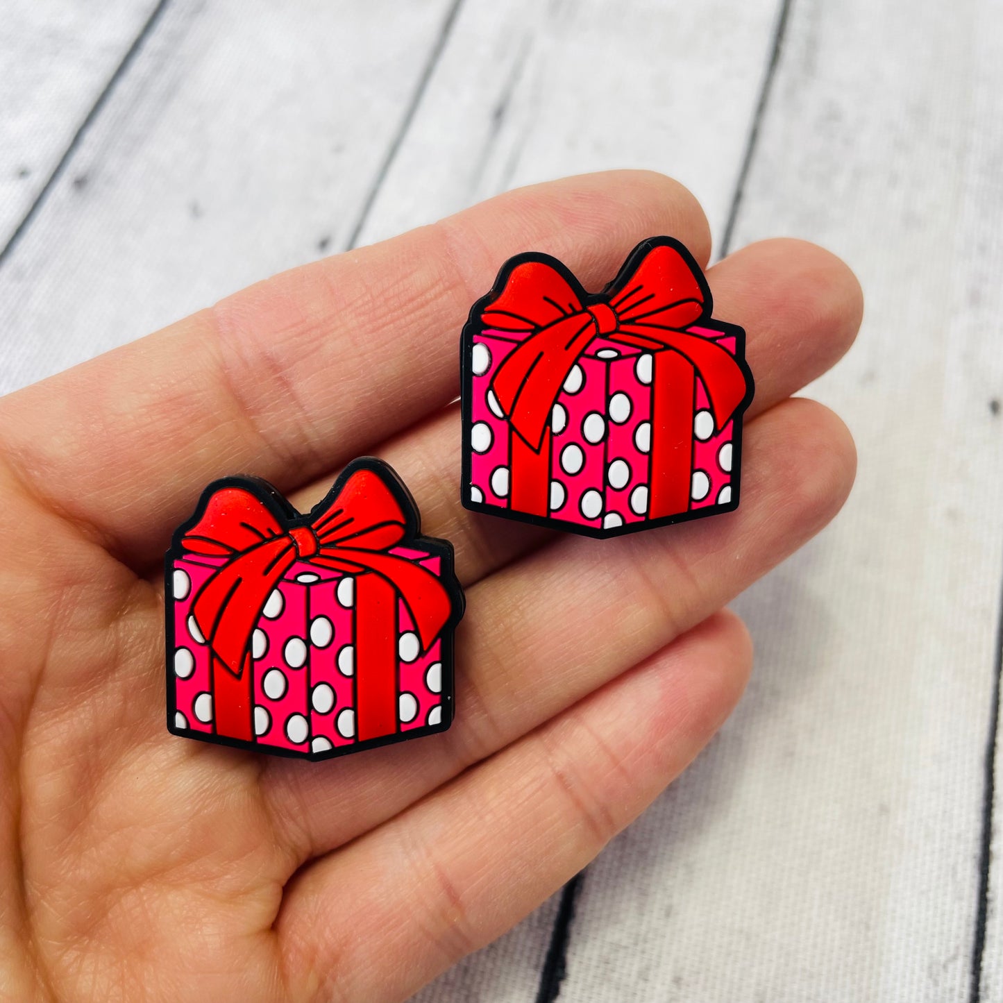 Red Bow Gift Silicone Focal Bead