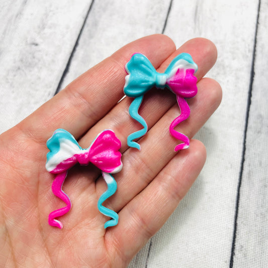 Teal & Pink Mix Squiggle Bow Silicone Focal Bead