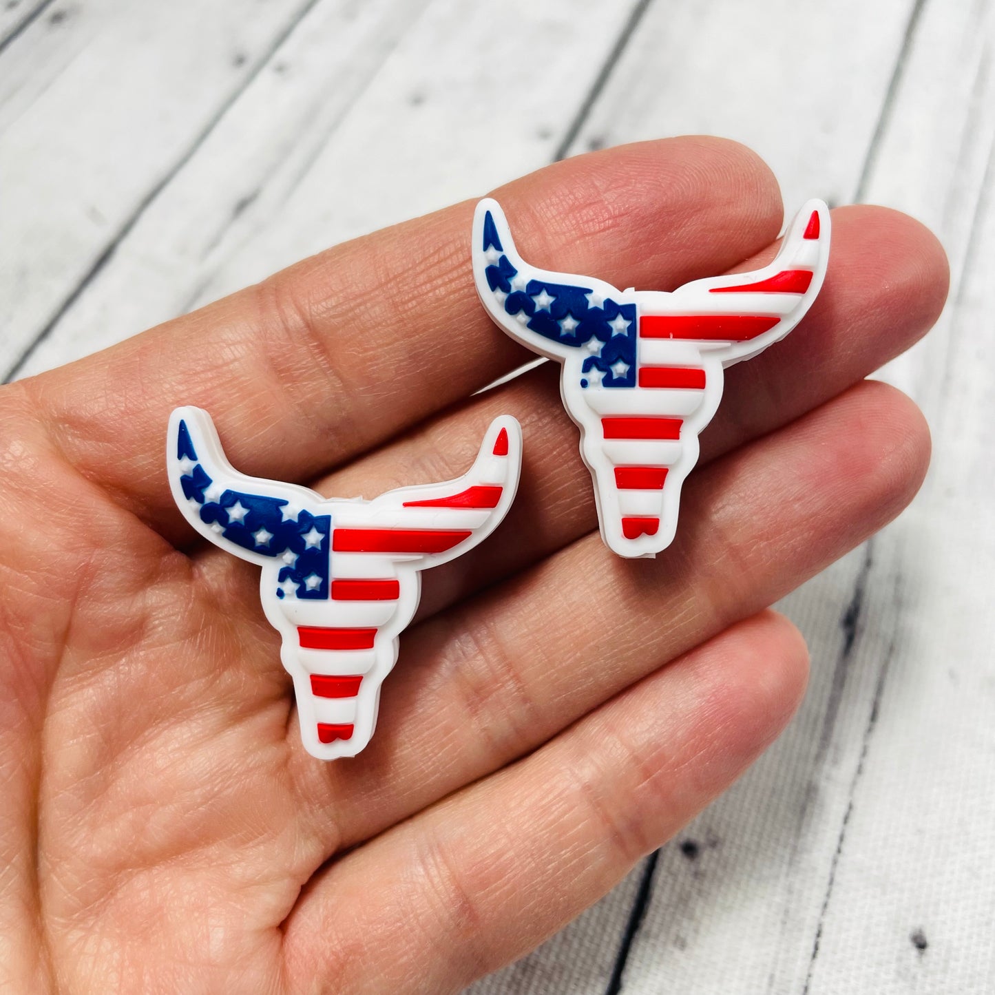 1 U.S.A. Longhorn Focal Bead