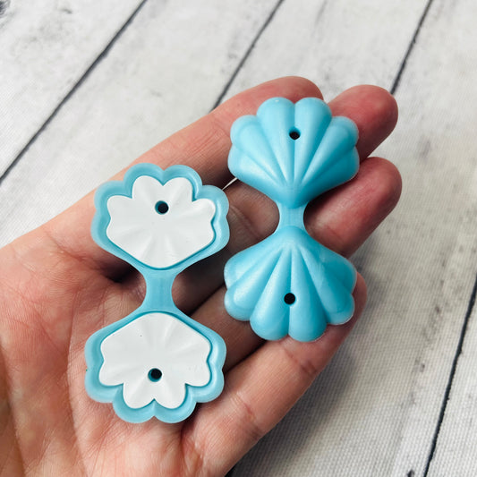 3D Blue Folding Shell Silicone Focal Bead